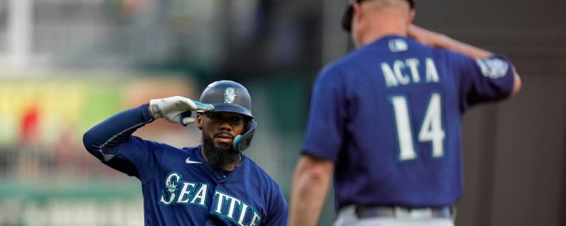 Mariners reportedly trade for All-Star Blue Jays outfielder