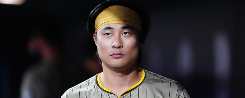 Padres Gold Glove-winning SS declines mutual option