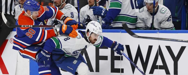  Boeser strikes late as Canucks’ comeback effort comes up just short in 3-2 loss to Oilers