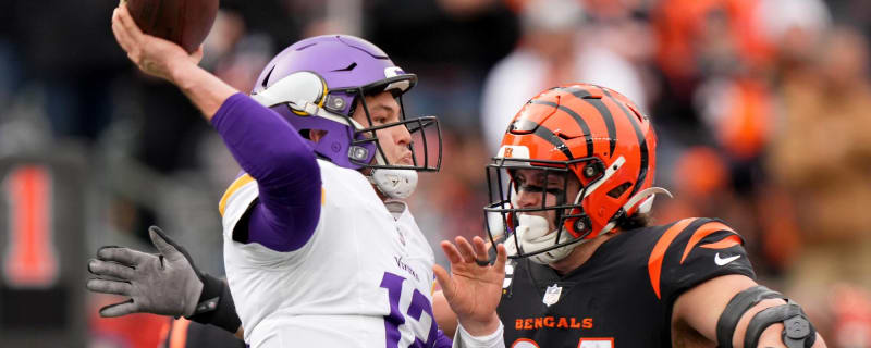 Vikings get improved quarterback play from Nick Mullens, but their