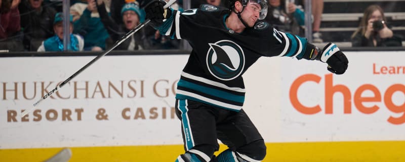 Sharks Locker Room: Quinn ‘Proud’ of Bordeleau, Chrona Shares Kahkonen’s Message