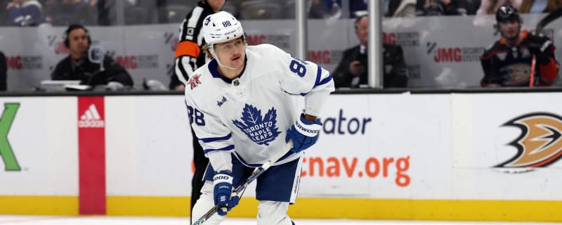 Family Dynamics Slowing Nylander Negotiations with Maple Leafs