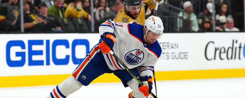 Former Oiler Klim Kostin attends Game 1 against L.A. Kings, receives ovation from fans