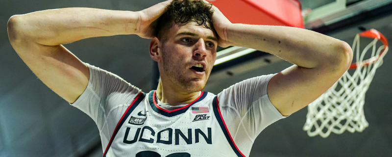 Look of the Day for Tuesday, Feb. 20: Fade UConn? Yup, and here's why