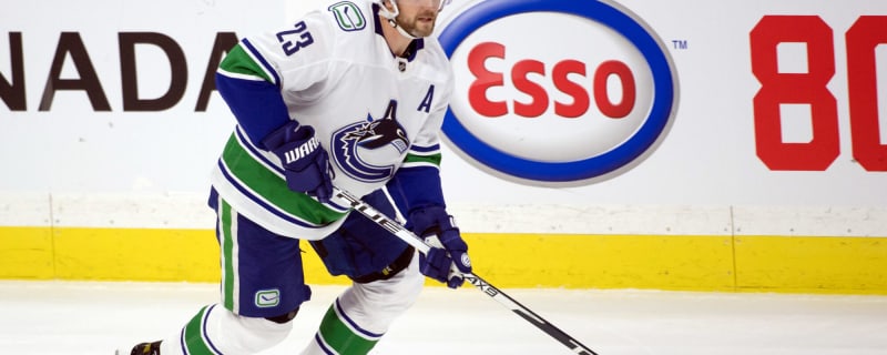 Ex-Canucks Edler and Bieksa reunite for star-studded ‘LA Strong’ charity game