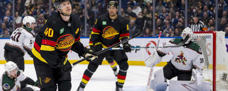  Dylan Guenther’s four point night leads Coyotes to OT win vs. Canucks