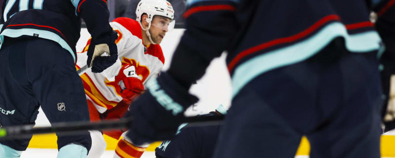 Calgary Flames' Andrew Mangiapane ejected from game for cross-checking -  Daily Faceoff