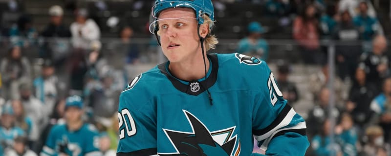 Senators acquire Fabian Zetterlund from Sharks in deal for Zack Ostapchuk, Noah Gregor and second-rounder