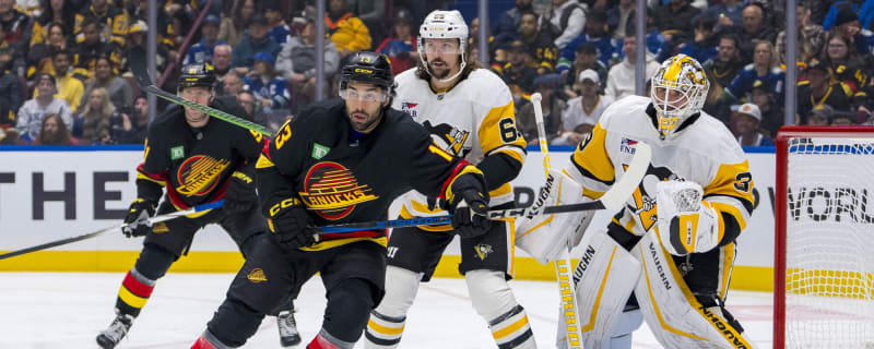 Prime Minister Justin Trudeau congratulates Canucks’ Bains on first NHL goal