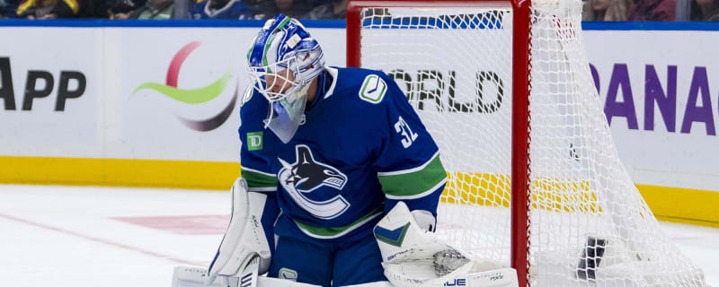 3 Canucks Stars of the Week: Kevin Lankinen shines in debut