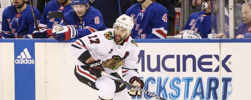 Blackhawks Re-Signing Foligno Invaluable for Future