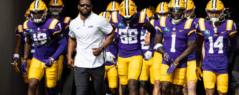 Report: Atlanta Falcons request to interview LSU’s Cortez Hankton for OC opening