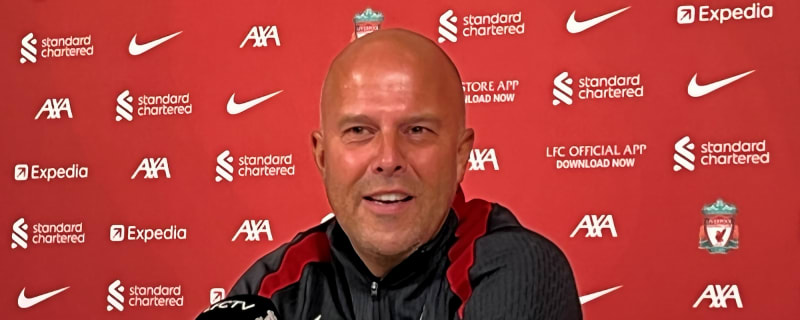 ‘I really think he’d fit…’ – Dirk Kuyt hints at who Arne Slot’s first Liverpool signing will be