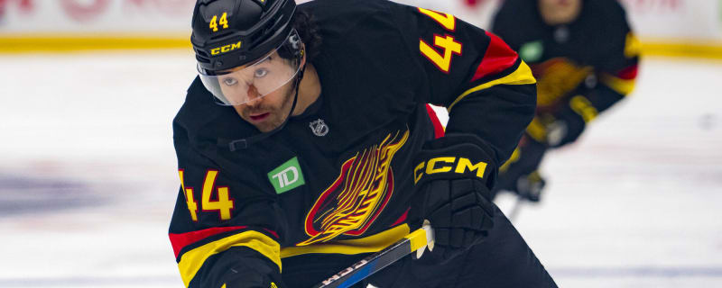 Canucks trade rumours: Rangers reportedly pursuing Kiefer Sherwood