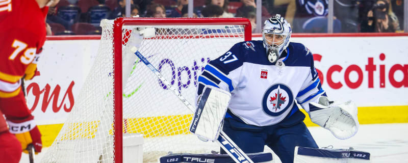 Report: Connor Hellebuyck Has Interest in Long-Term Deal with