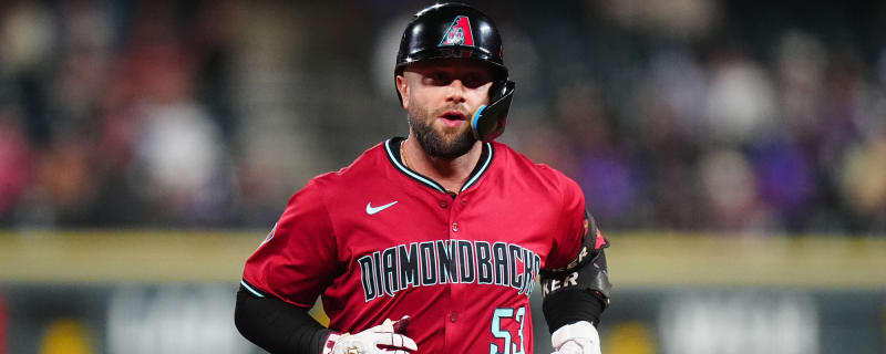 Astros interested in three-time Gold Glove-winning first baseman