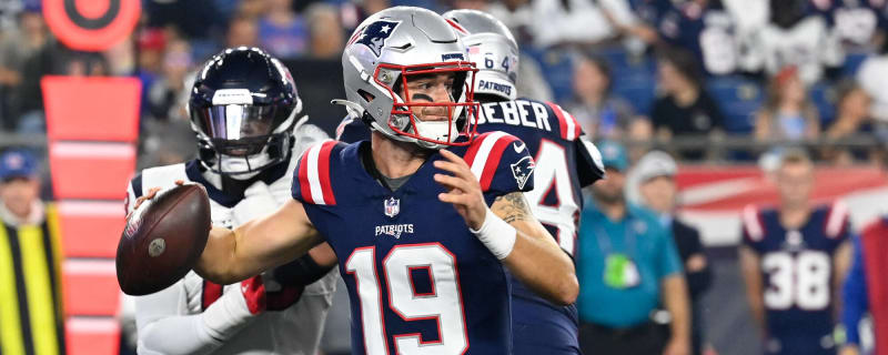 Steelers Sign Former Patriots QB Ahead of Thursday Night Football