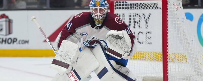 Better goaltending and familiarity have fueled the Avalanche’s hot start
