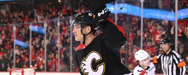 Adam Ruzicka #63 (Calgary Flames) first NHL goal Dec 7, 2021 