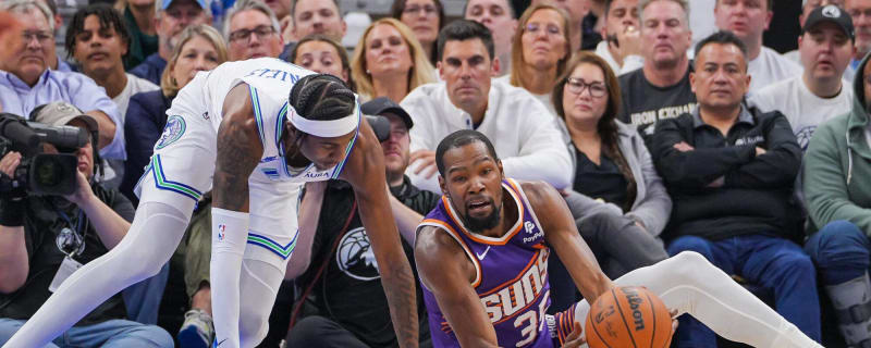 Timberwolves Suffocate Suns in 2nd Half Again to Take 2-0 Series Lead