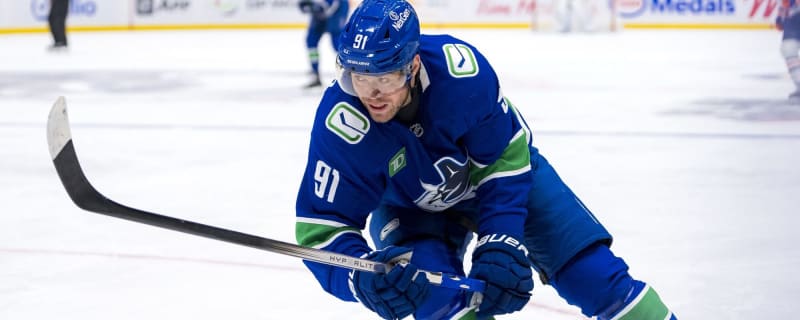Kraken re-acquire Daniel Sprong from Canucks for future considerations