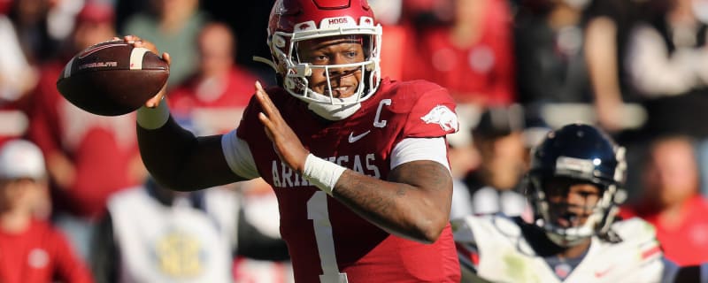 NCAAF futures, Arkansas win totals: High on the Hogs?