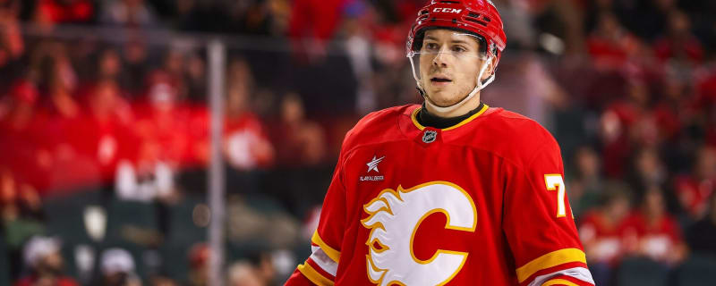 Flames waive Walker Duehr