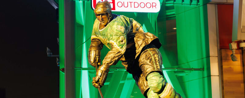 American Hockey Legend Immortalized: Mike Modano Gets Statue