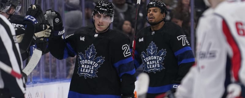 The Leafs scratching Connor Dewar over Nick Robertson for Game 4 has mistake potential