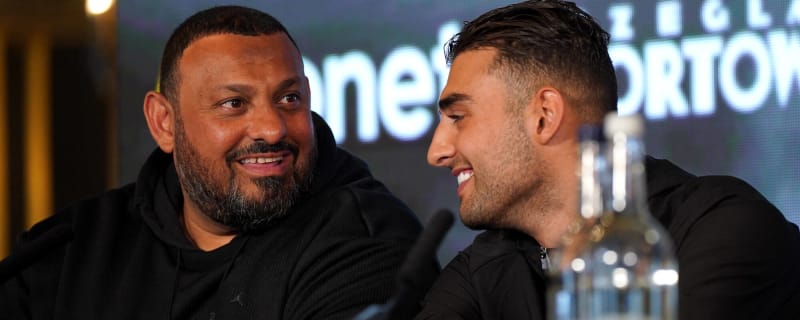 Reliving the Professional Debut of Prince Naseem Hamed Against Ricky Beard