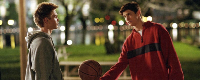 20 of our favorite fictional high school and college jocks