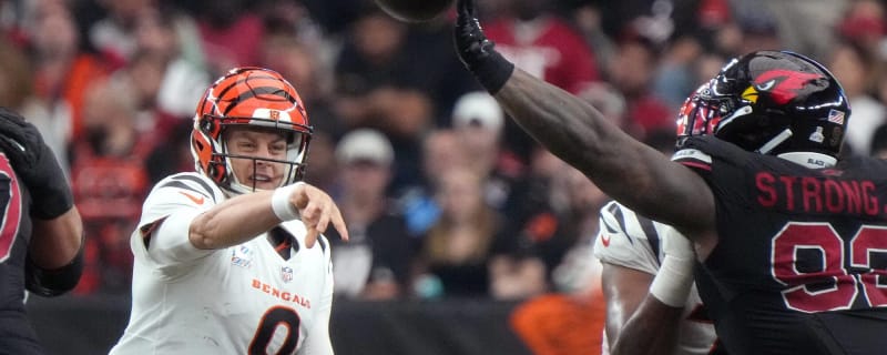 Bengals' Joe Burrow gives Kid Cudi jersey from AFC Championship Game