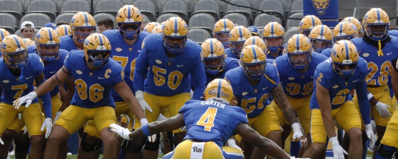 Watch: Pittsburgh RB wows with spectacular punt return TD