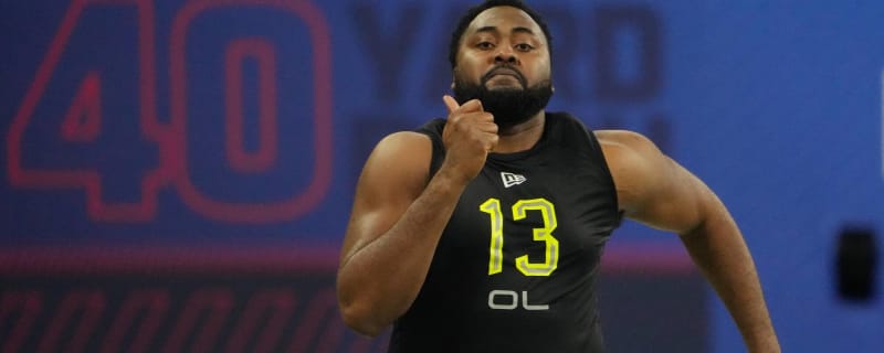 Jets Sign Massive Ex-Steelers Offensive Tackle