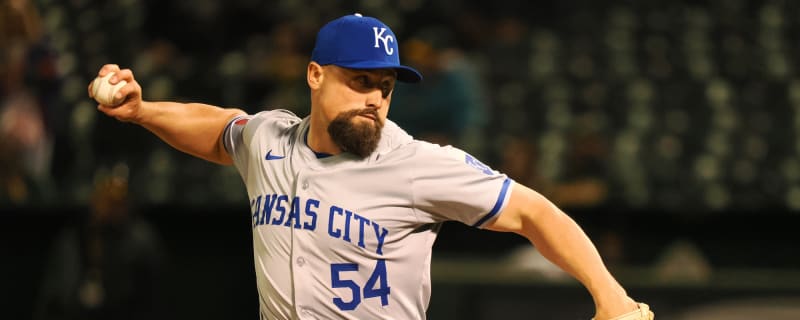 Veteran pitcher opts out of White Sox deal