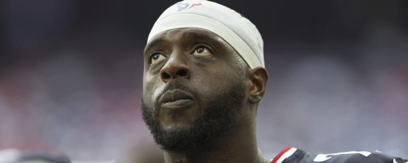 Texans Release G Cameron Erving