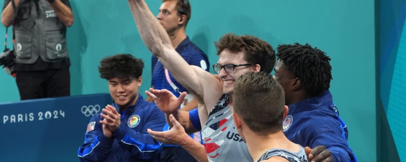 Young fan with unfortunate eye condition meets Team USA’s newest hero ‘Clark Kent’ Stephen Nedoroscik