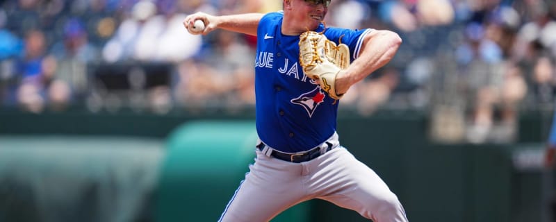 Former Blue Jays right-hander Trent Thornton signs with the Chicago Cubs