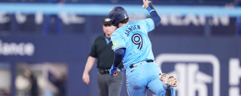 Keep or Trade? Danny Jansen is the best catcher on this winter’s free-agent market