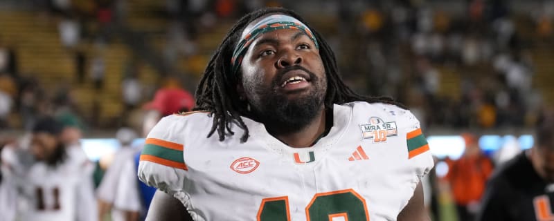 Miami Teammates Caught Fighting Each Other During Bowl Game