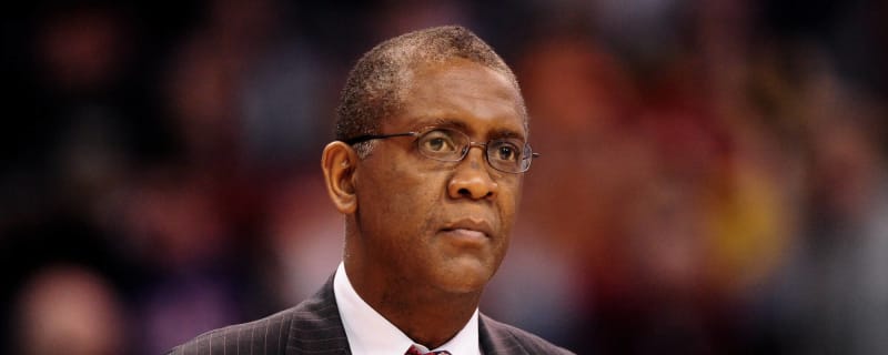 Michael Jordan Told Bulls Teammates To Not Pass Ball To Bill Cartwright In Last Few Minutes Of Games Due To His Bad Hands: ‘He Was Ready To Kill Michael’