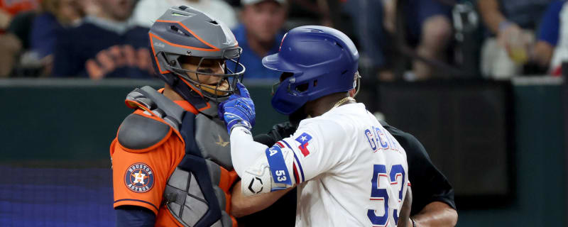 Astros' Martin Maldonado uses illegal bat in World Series courtesy