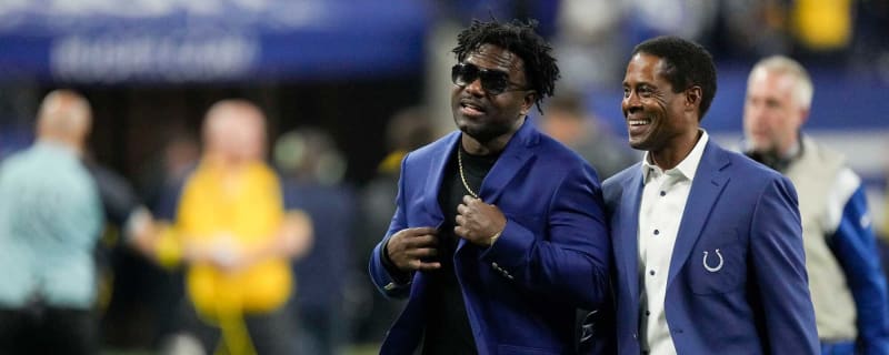 Son of Edgerrin James plays college basketball and has a great name