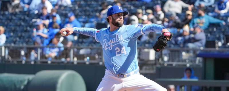 Royals place veteran pitcher on release waivers