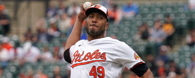 Orioles pitcher wins game for first time in nearly eight years