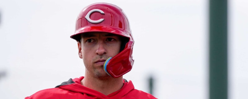 Reds outfielder still dealing with lingering injury