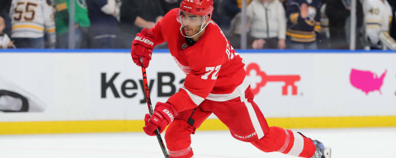 Throwback Thursday: Oilers acquire Andreas Athanasiou and Mike Green from the Red Wings