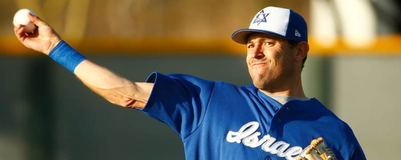 Texas Rangers legend Ian Kinsler wears Team Israel jersey during ceremonial  first pitch in ALCS