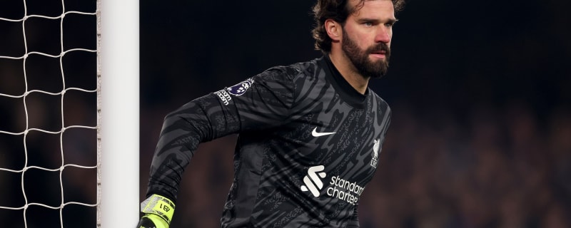 What Alisson Becker was spotted doing to rile up PSG fans in first half