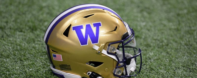 Huskies Land Washington and Green from Transfer Portal